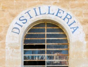 rid.-Distilleria-De-Giorgi-San-Cesario-di-Lecce-2